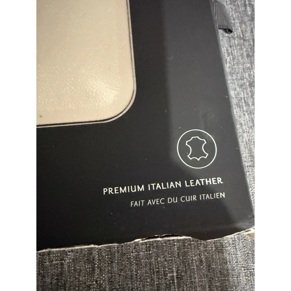 *NEW IN BOX* Courant Essentials Catch: 3 Wireless Charging Accessory Tray